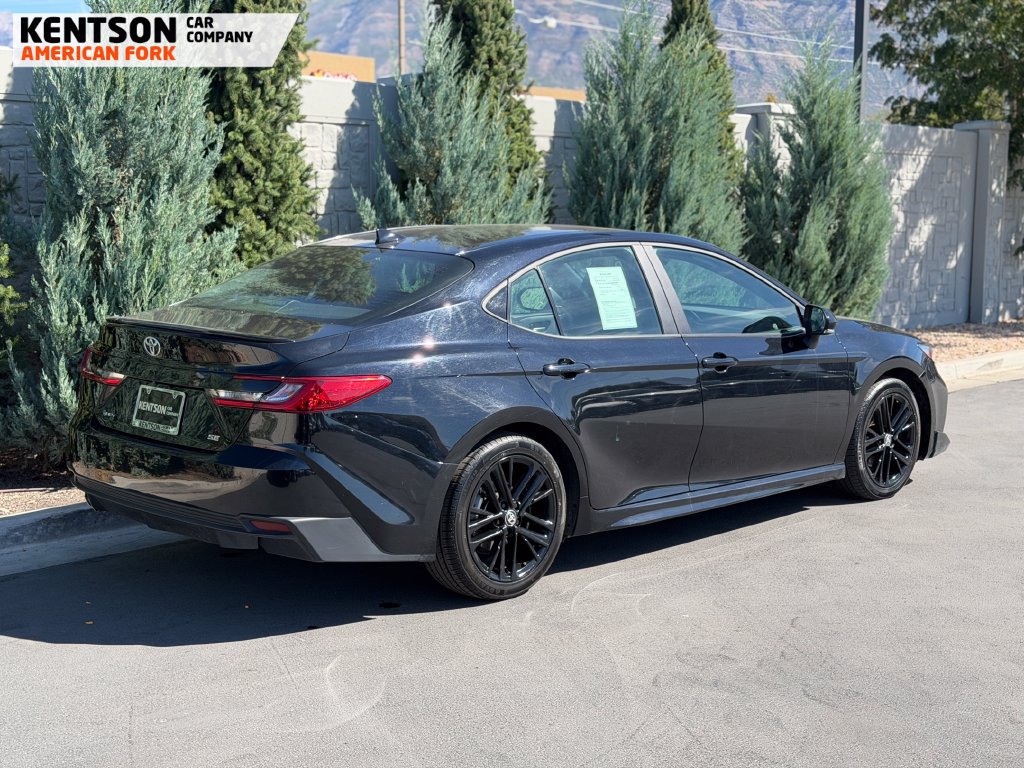 Used 2025 Toyota Camry SE FWD image 8