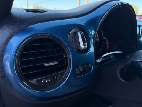 Used 2017 Volkswagen Beetle 1.8T S FWD image 36