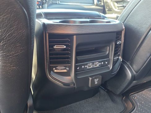 Used 2022 RAM 1500 Limited AWD/4WD image 34