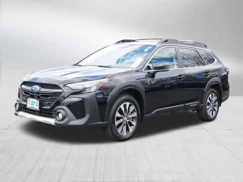 Certified 2024 Subaru Outback Limited AWD/4WD image 3