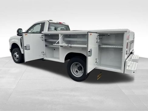 New 2025 Ford F350 XL w/ XL Chrome Package image 7