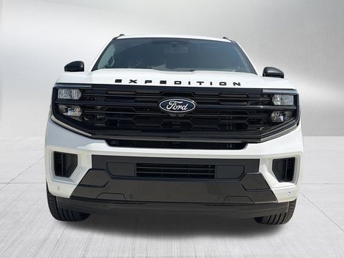 New 2027 Ford Expedition Max Platinum AWD/4WD image 2