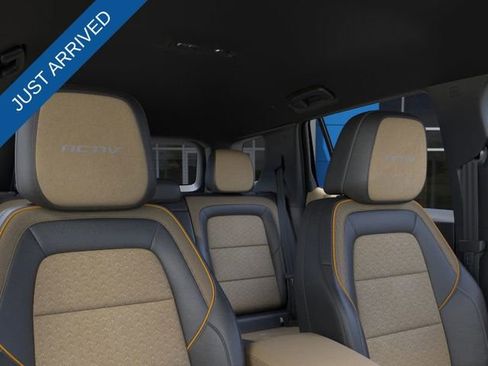 New 2026 Chevrolet Equinox ACTIV w/ Convenience Package III image 24