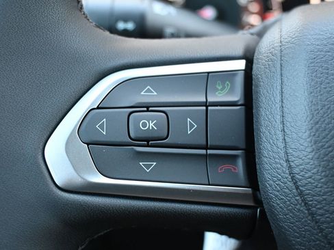 New 2026 Jeep Compass Latitude image 8