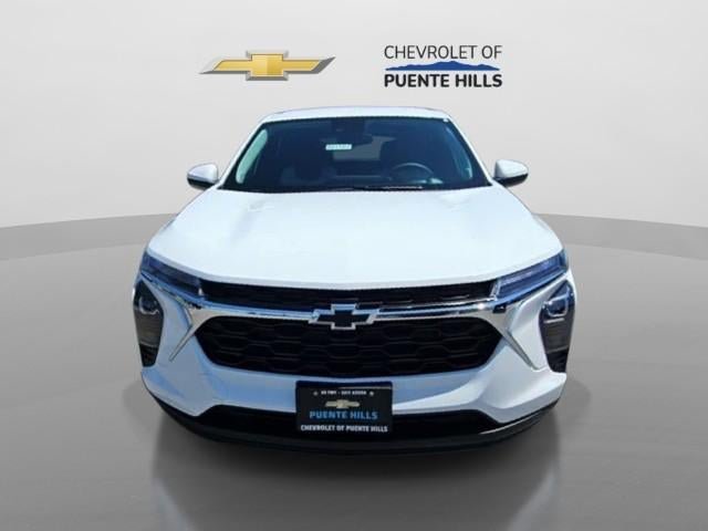 New 2026 Chevrolet Trax LS w/ LS Convenience Package FWD image 3