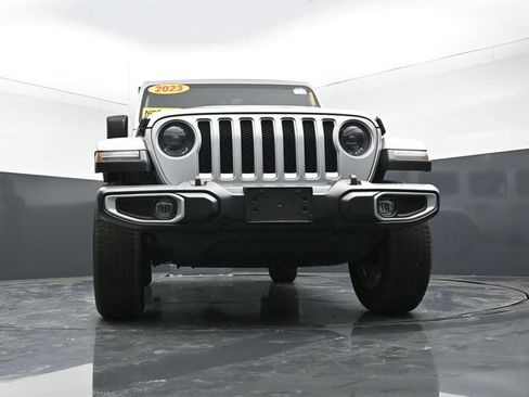 Used 2023 Jeep Wrangler Unlimited Sahara w/ LED Lighting Group AWD/4WD image 37