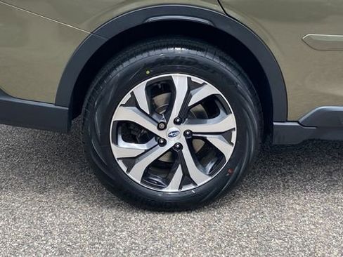 Used 2022 Subaru Outback Limited AWD/4WD image 11
