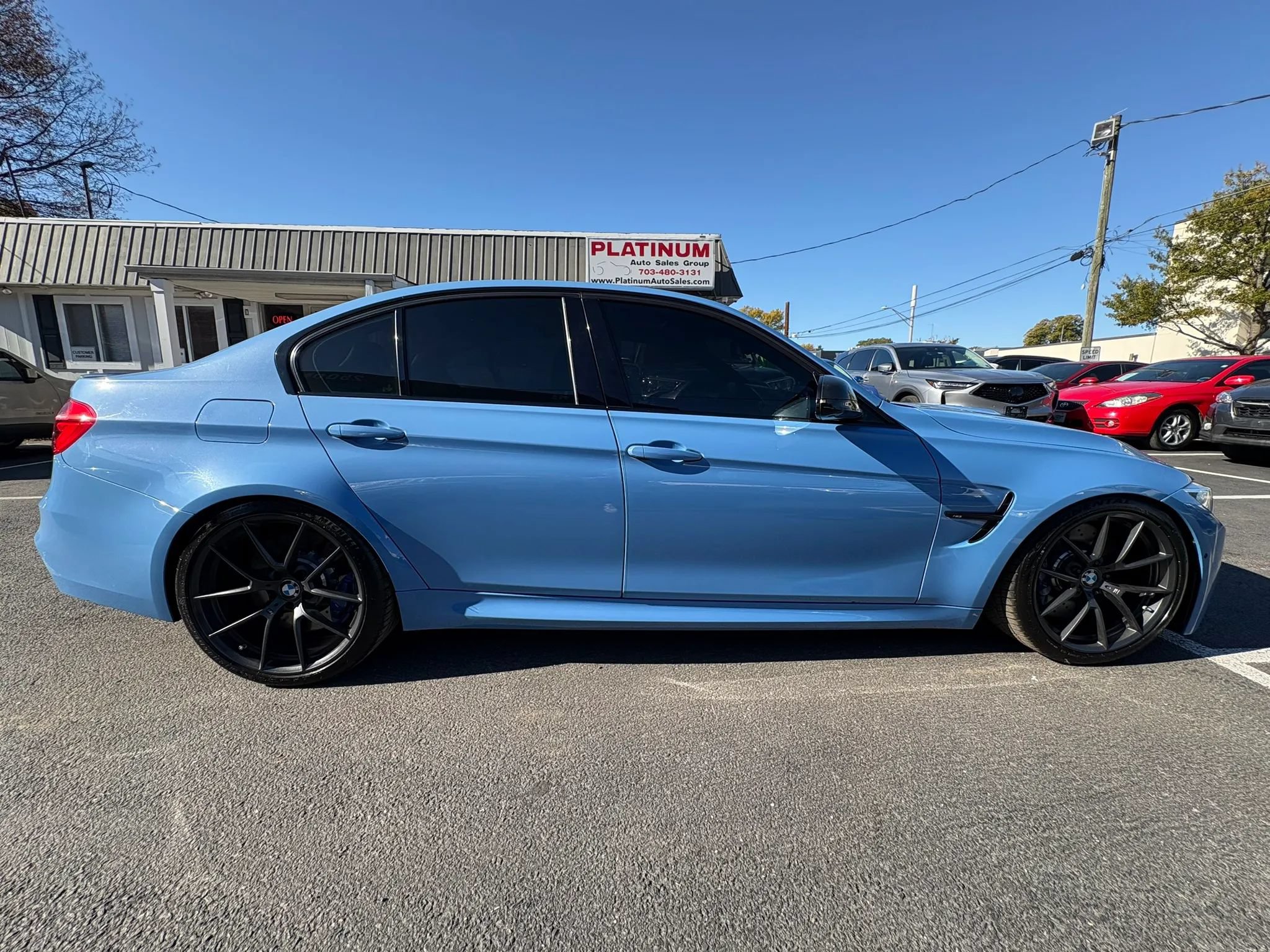 Used 2017 BMW M3 RWD image 9