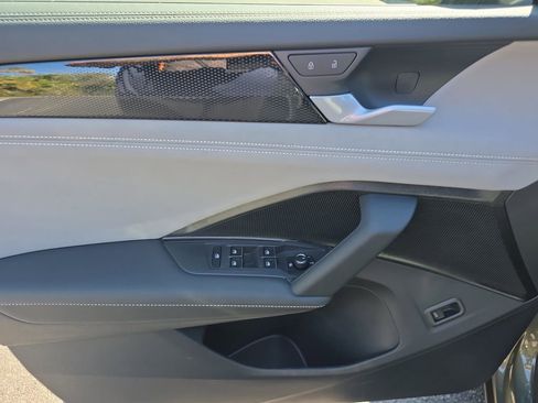 New 2026 Volkswagen Tiguan SE R-Line image 13