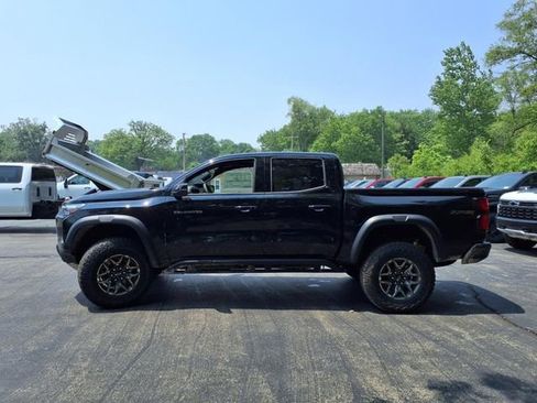 New 2025 Chevrolet Colorado ZR2 image 12