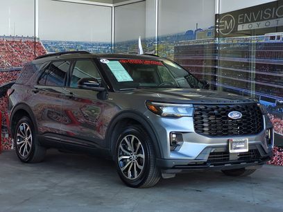 Used 2025 Ford Explorer ST-Line