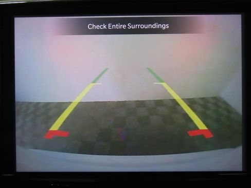 Used 2024 Chrysler Pacifica Touring-L FWD image 10