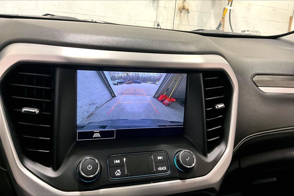 Used 2023 GMC Acadia SLT AWD/4WD image 14