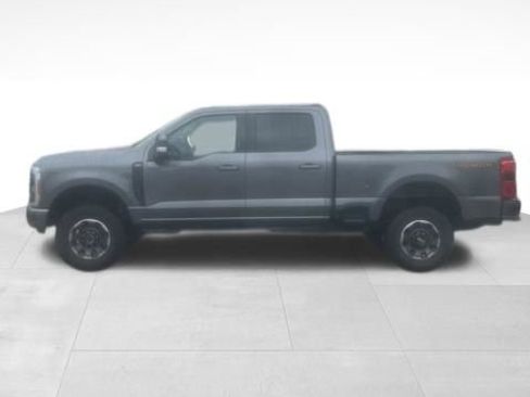 Used 2023 Ford F250 Lariat w/ Tremor Off-Road Package AWD/4WD image 3