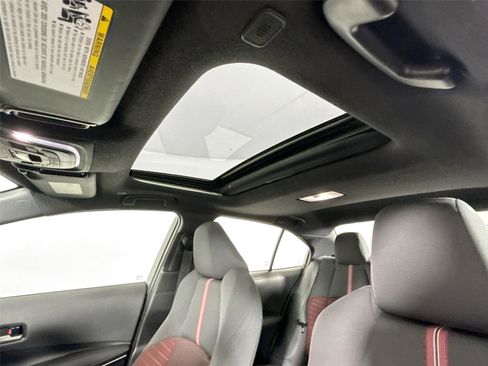 Used 2025 Toyota Corolla SE image 23