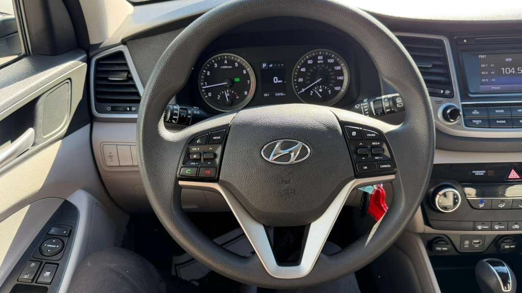 Used 2017 Hyundai Tucson SE w/ SE Popular Package 02 AWD/4WD image 25