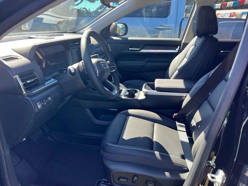 New 2026 GMC Terrain Denali w/ LPO, Floor Liner Package image 22