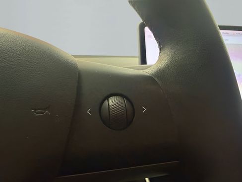 Used 2020 Tesla Model 3 Standard Range Plus RWD image 18