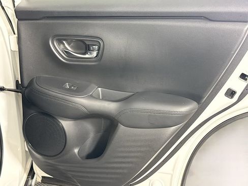 Used 2023 Honda HR-V LX image 26