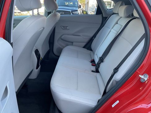 Used 2025 Hyundai Kona SEL image 15