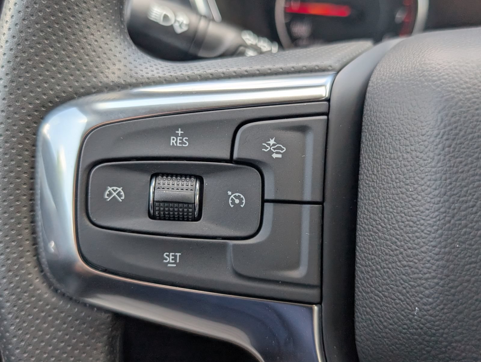New 2026 Chevrolet Blazer LT w/ Convenience Package FWD image 17