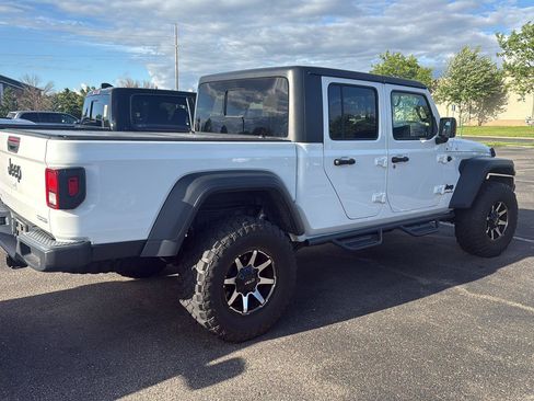 Used 2020 Jeep Gladiator Sport w/ Quick Order Package 24S AWD/4WD image 4