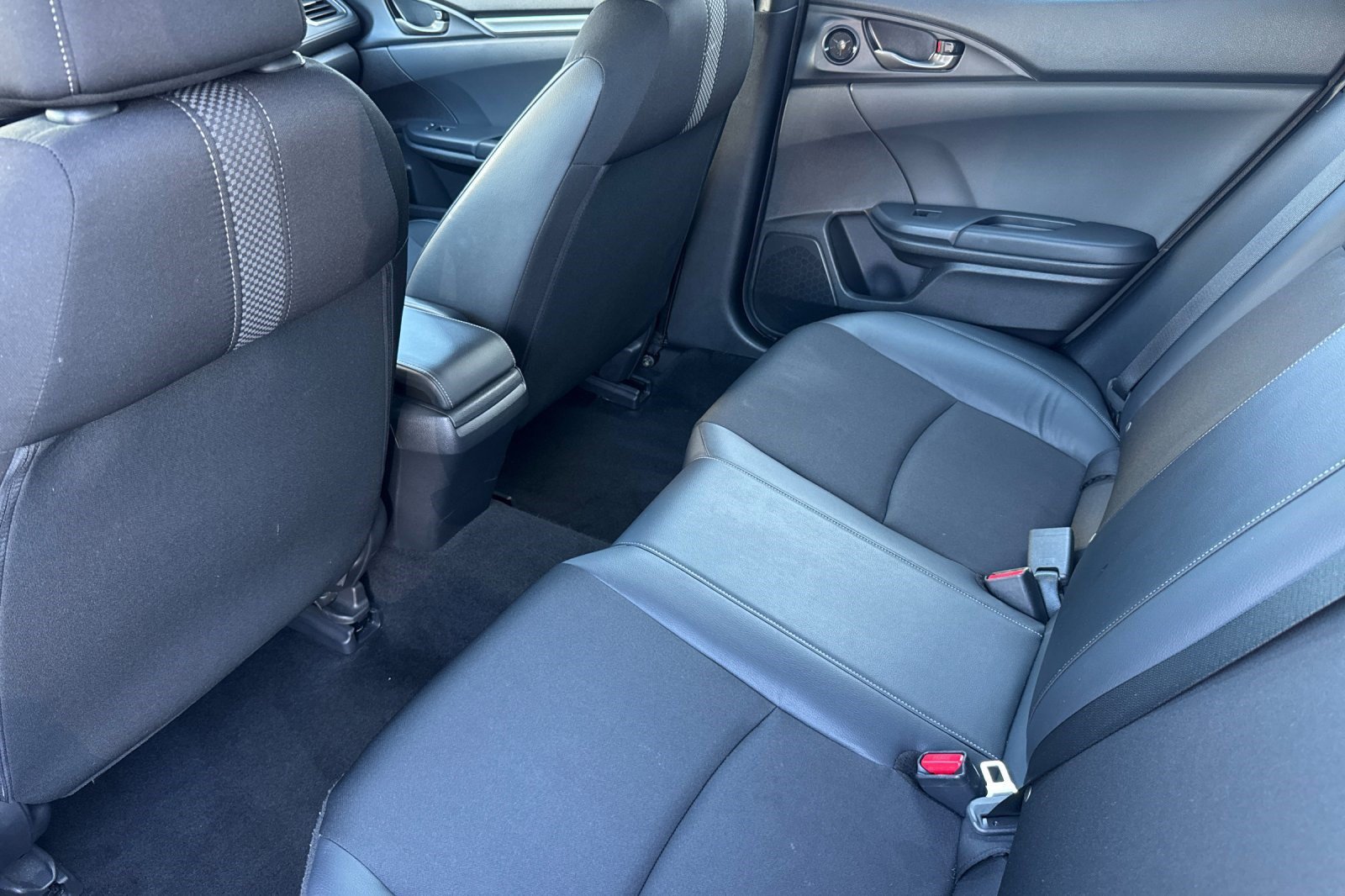 Used 2021 Honda Civic Sport image 25