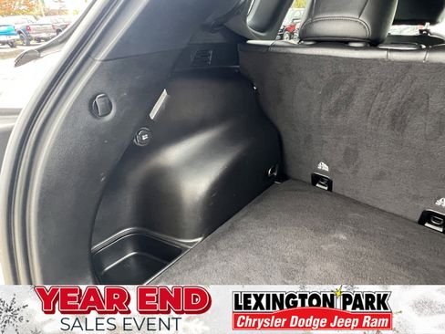 Used 2023 Jeep Compass Trailhawk image 10