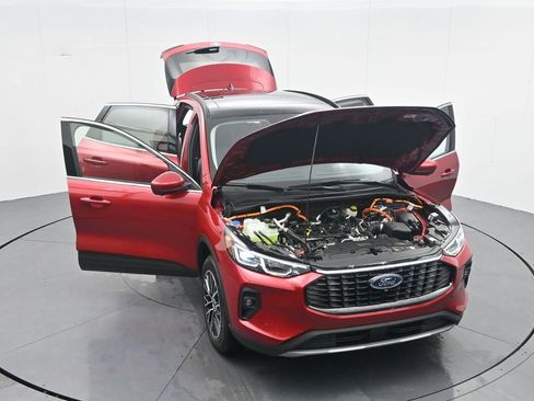 New 2026 Ford Escape SE w/ PHEV Premium Package FWD image 44