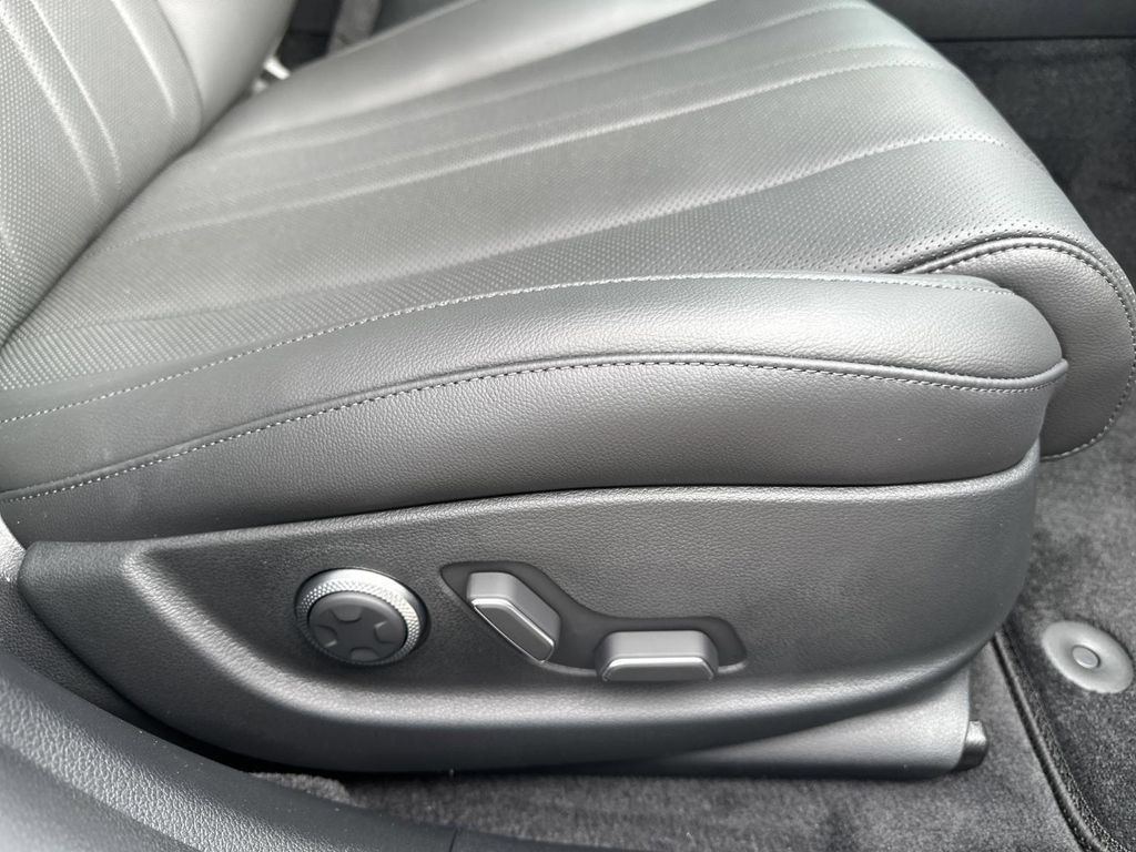 New 2026 Genesis G80 2.5T Advanced AWD/4WD image 31