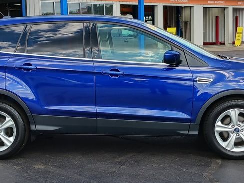 Used 2016 Ford Escape SE image 6