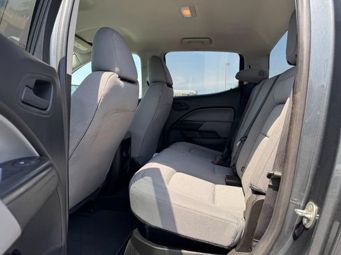 Used 2017 Chevrolet Colorado W/T w/ WT Convenience Package AWD/4WD image 11