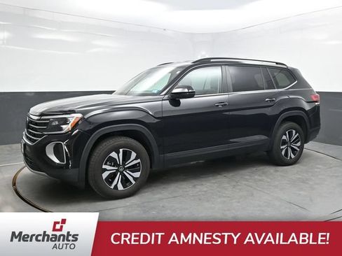 Used 2025 Volkswagen Atlas SE AWD/4WD image 3