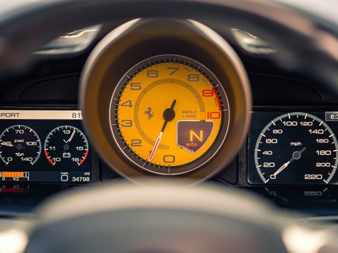 Used 2012 Ferrari 458 Italia Coupe RWD image 39