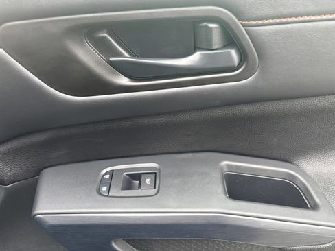 Used 2025 Nissan Pathfinder Rock Creek AWD/4WD image 34
