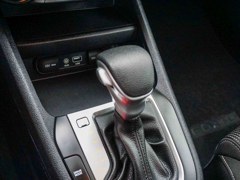 Certified 2021 Kia Forte LXS image 23