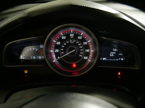 Used 2015 MAZDA MAZDA3 i Touring image 21