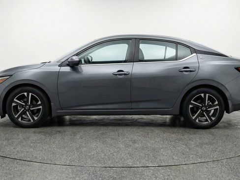 Used 2025 Nissan Sentra SV FWD image 5