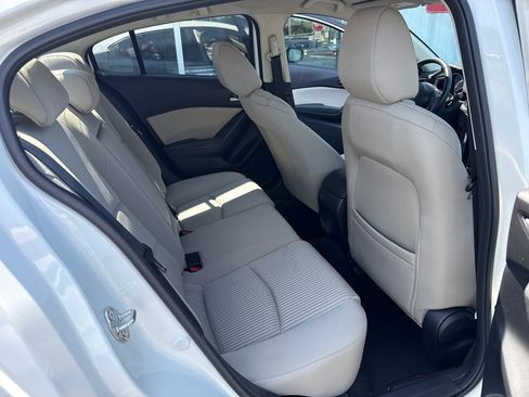 Used 2014 MAZDA MAZDA3 i Touring FWD image 14