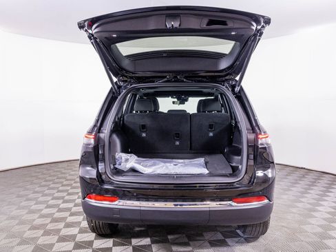 New 2025 Jeep Grand Cherokee Laredo X image 33