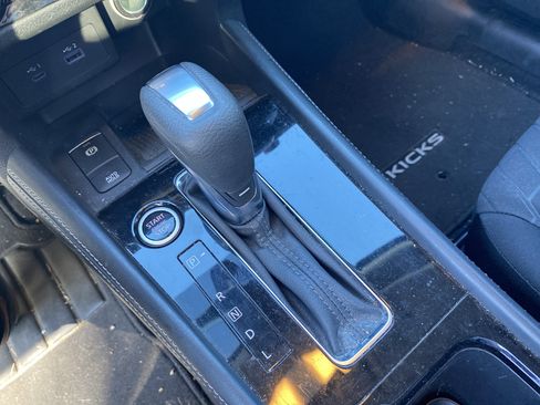 Used 2021 Nissan Kicks SV w/ Interior Electronics Package image 15