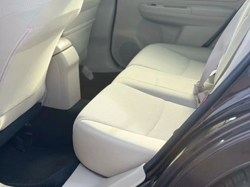 Used 2013 Subaru Impreza 2.0i Premium image 11