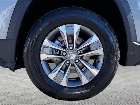 Used 2025 Chevrolet Equinox LT w/ Safety and Technology Package FWD image 21