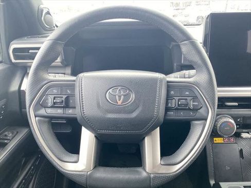 Certified 2025 Toyota 4Runner TRD Off-Road Premium image 14