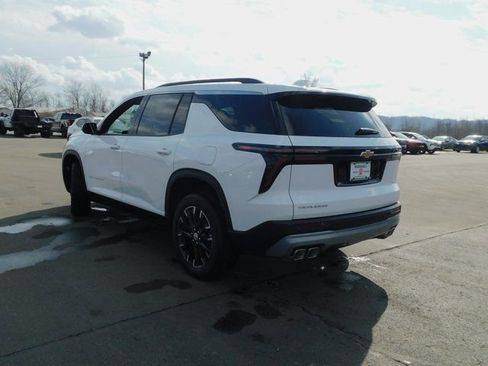 New 2026 Chevrolet Traverse LT w/ Sun and Wheel Package image 9