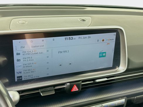 Used 2024 Hyundai Ioniq 6 SE RWD image 19