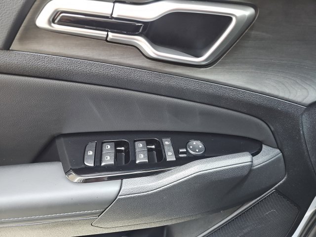 Used 2025 Kia Sportage X-Line AWD/4WD image 25