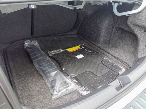 New 2025 Volkswagen Jetta SEL image 25