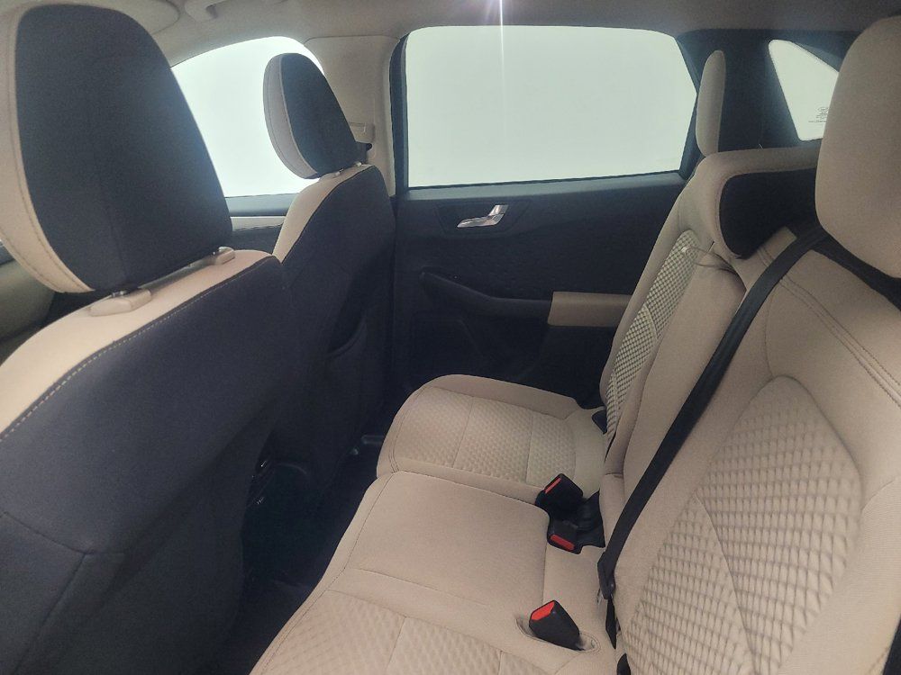 Used 2020 Ford Escape SE FWD image 18