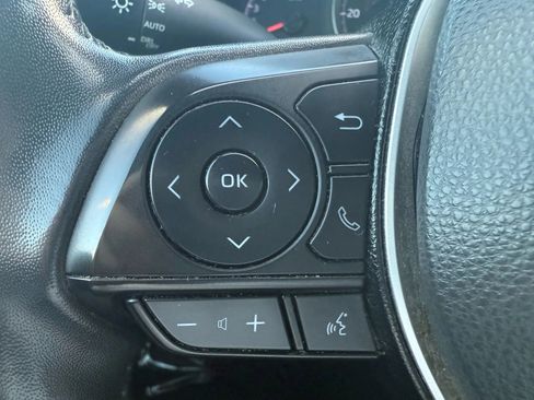 Used 2020 Toyota Corolla SE image 11